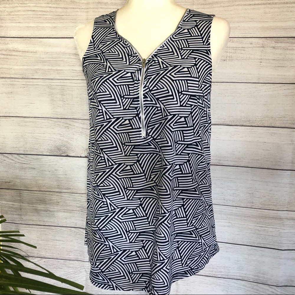 Juniper Ln | Geometrical Print Blouse